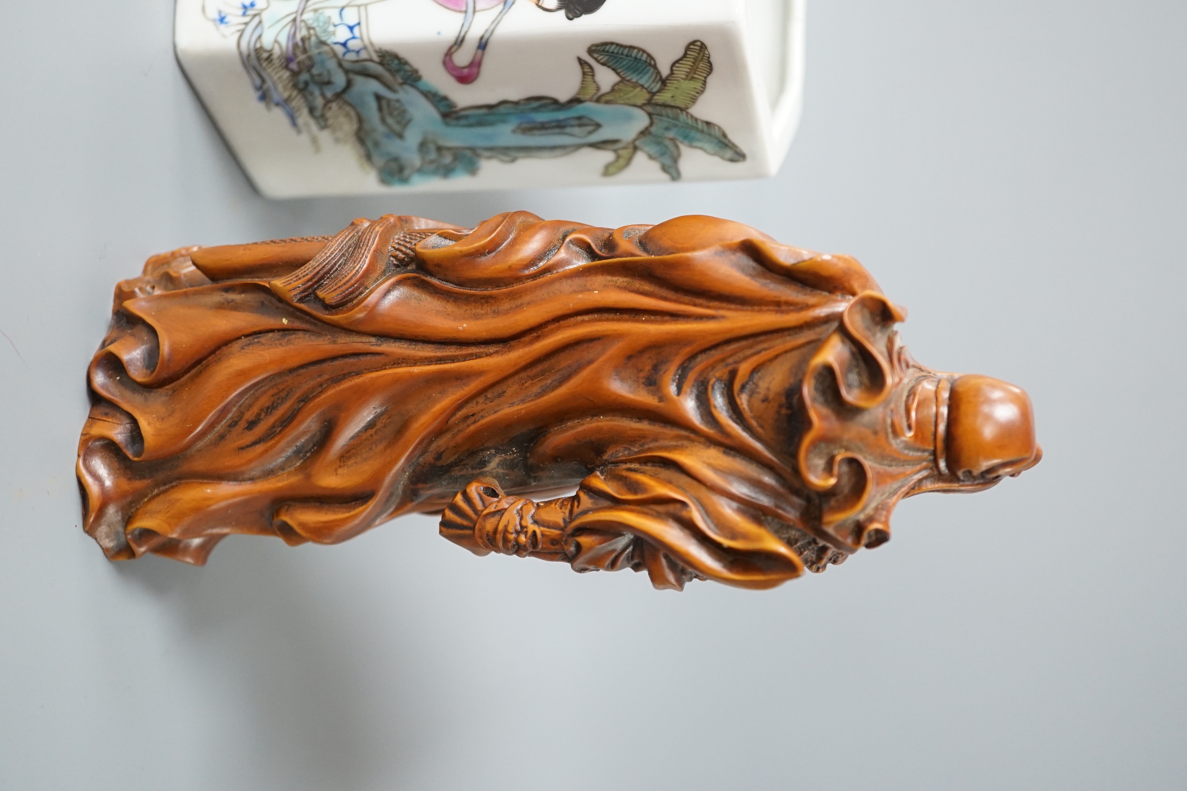 A Chinese famille rose brush pot together with other various oriental ceramics and figures (12)